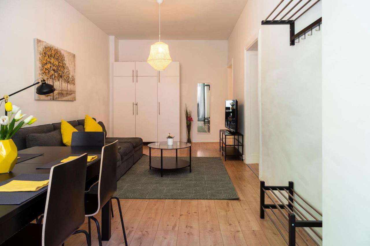Freshly Renovated 2Br&Lr+Walk-In Rainshower Apartamento Berlim Exterior foto