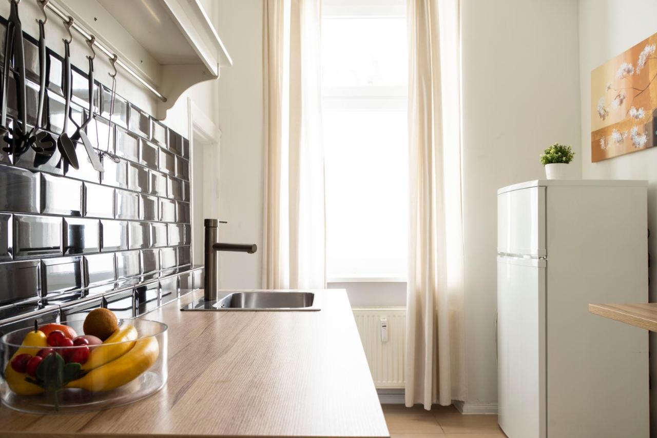 Freshly Renovated 2Br&Lr+Walk-In Rainshower Apartamento Berlim Exterior foto