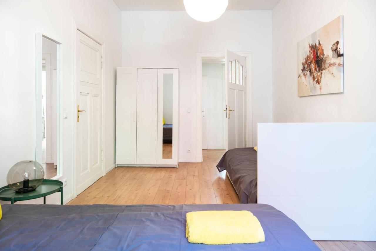 Freshly Renovated 2Br&Lr+Walk-In Rainshower Apartamento Berlim Exterior foto